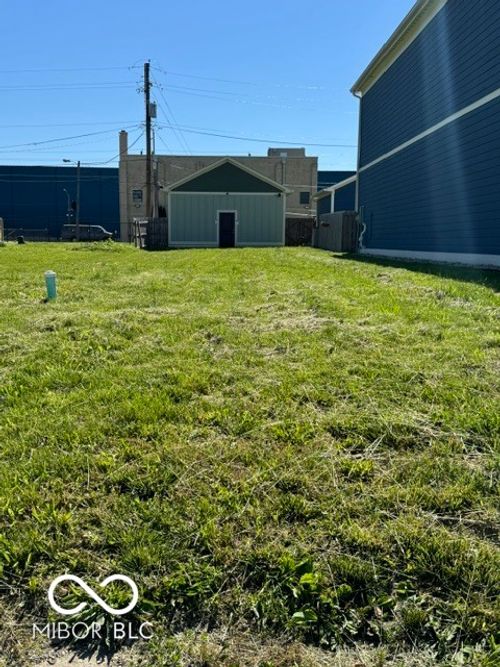 2007 Columbia Ave, Indianapolis, IN, 46202-1926 | Card Image