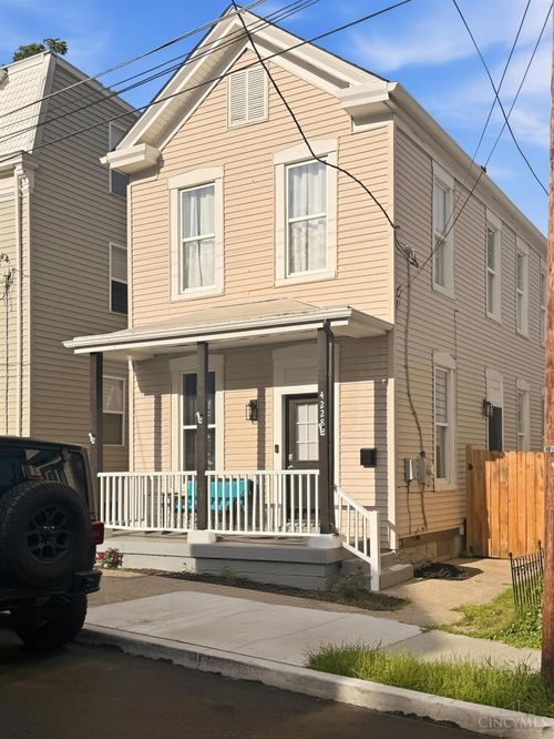 4228 Fergus St, Cincinnati, OH, 45223-2104 | Card Image