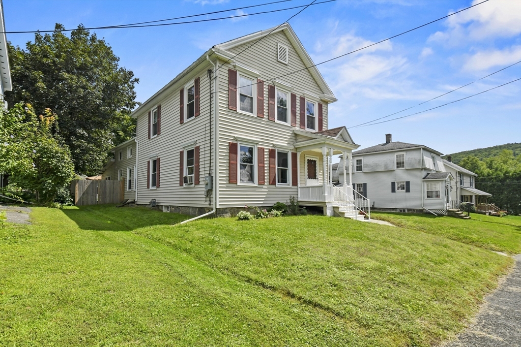 Weston Ave, Dalton, MA 01226