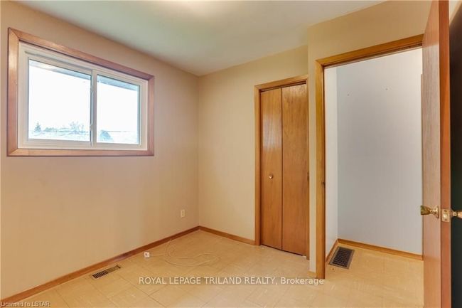 353A Manitoba St, House attached with 2 bedrooms, 0 bathrooms and 1 parking in London ON | Image 15