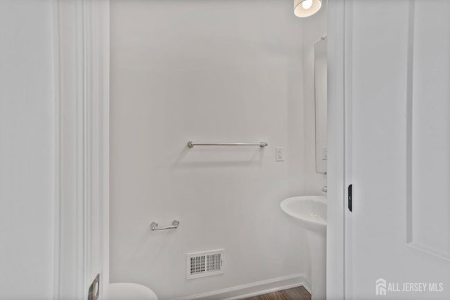 45 E Verbena Lane, House other with 3 bedrooms, 3 bathrooms and null parking in Old Bridge NJ | Image 15