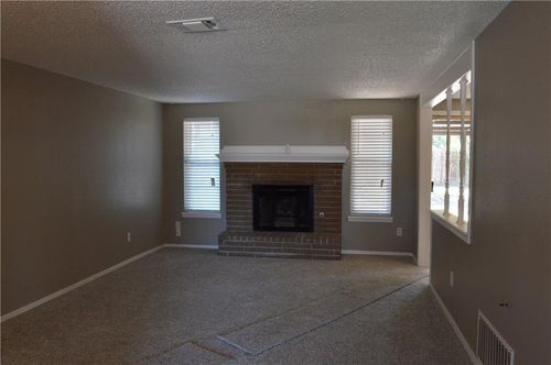 1054 Cumberland Mansion, Yukon, OK, 73099-2122 | Card Image