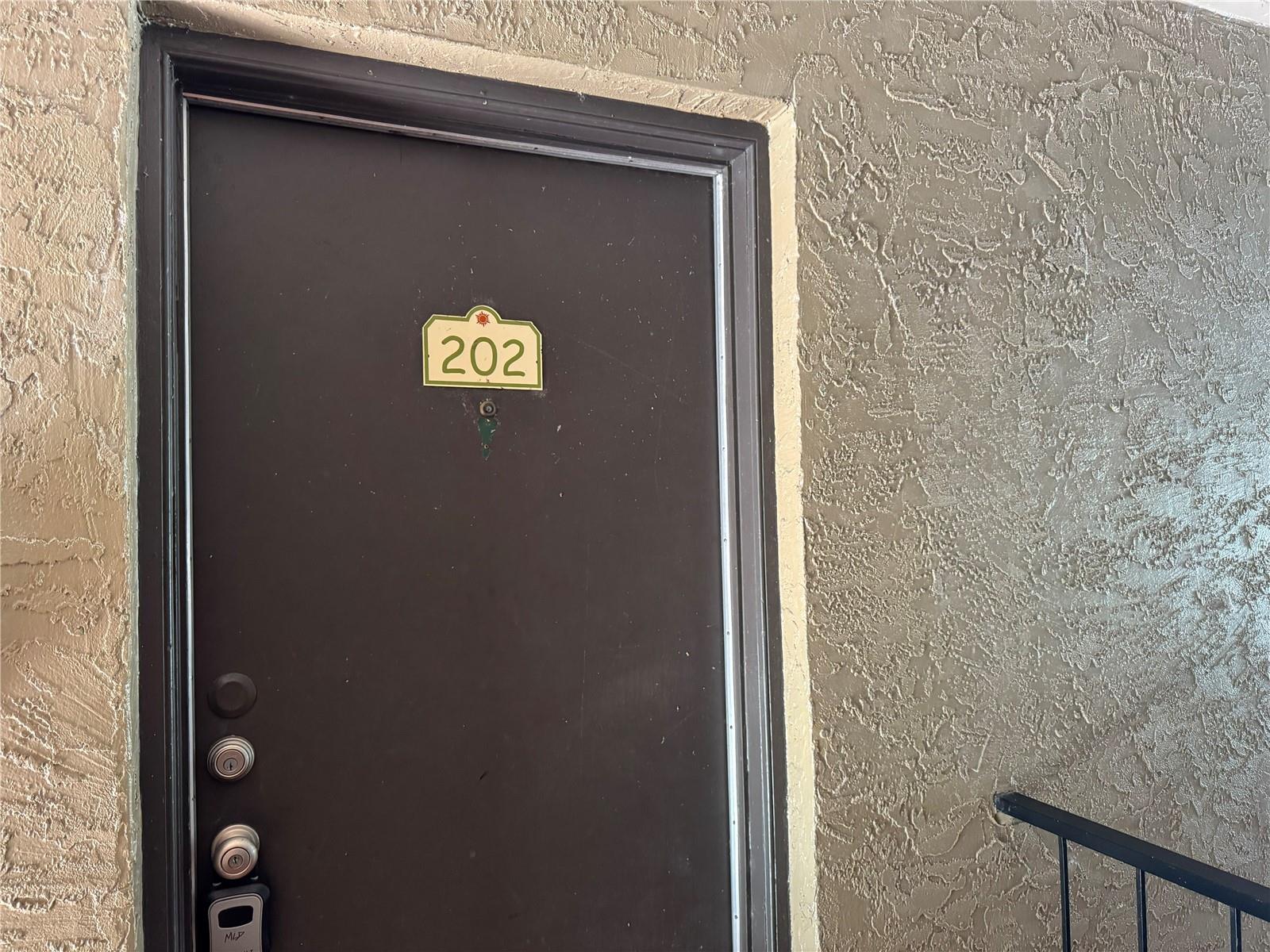 Residential in ALTAMONTE SPRINGS 3