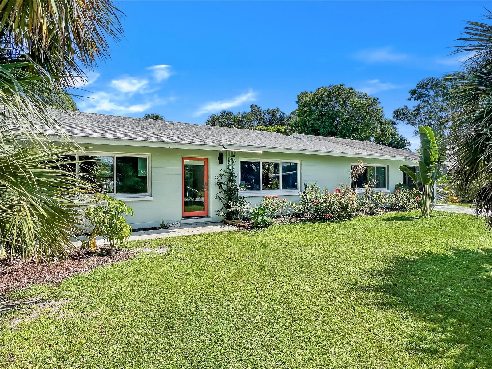 Iroquois Ave, Sarasota, FL 34234