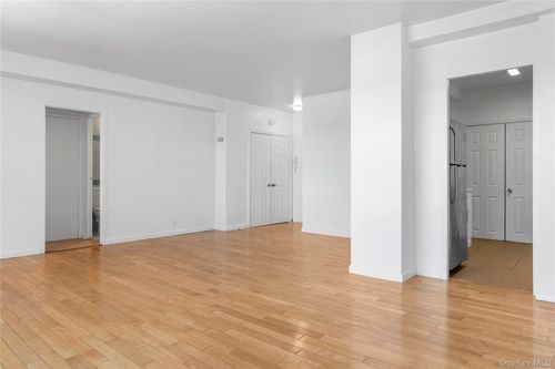 apt-9a-5 Fordham Hill Oval, Bronx, NY, 10468-4842 | Card Image