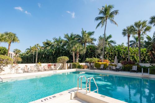 apt-107-2550 Presidential Way, West Palm Beach, FL, 33401-1207 | Card Image