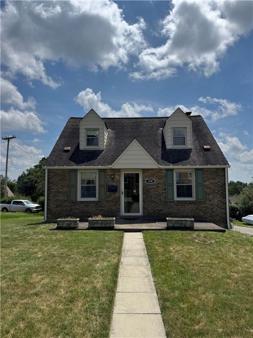 194 Woodhall Dr, Pittsburgh, PA, 15236-2925 | Card Image
