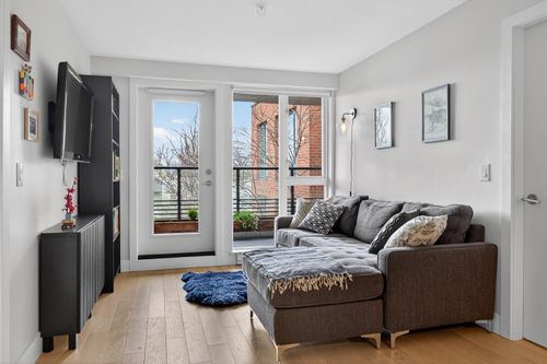 413-2477 Carolina St, Vancouver, BC, V5T0G8 | Card Image