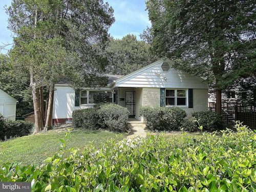 8502 Donnybrook Dr, CHEVY CHASE, MD, 20815-3868 | Card Image