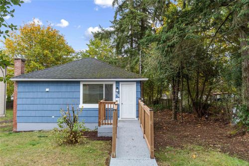 656 Lambert Ave, Nanaimo, BC, V9R3N8 | Card Image