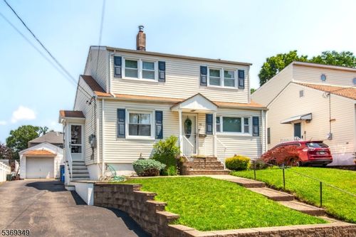 88 Ozone Ave, Cedar Grove, NJ, 07009-2129 | Card Image