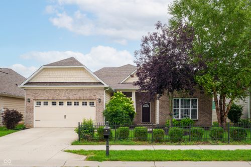12051 Sanctuary Blvd, Zionsville, IN, 46077-2905 | Card Image