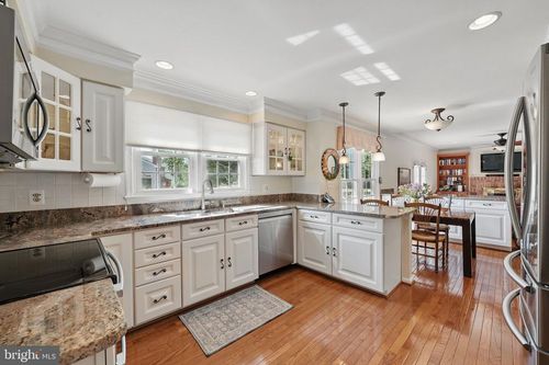 13461 Point Pleasant Dr, CHANTILLY, VA, 20151-2446 | Card Image