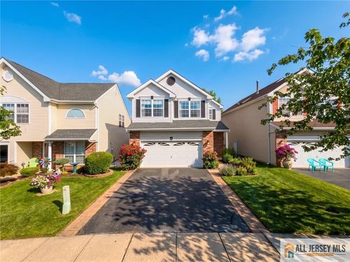 67 Glen Oaks Ct, Old Bridge, NJ, 08857-3554 | Card Image