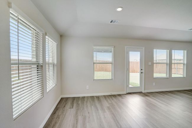 522 Castle Rd, House other with 4 bedrooms, 3 bathrooms and null parking in Sherman TX | Image 7