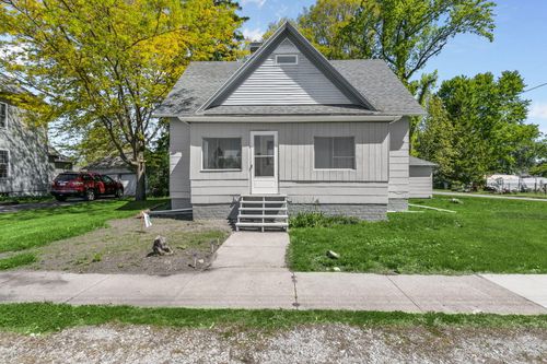 307 E Oneida St, La Crosse, IN, 46348-9566 | Card Image