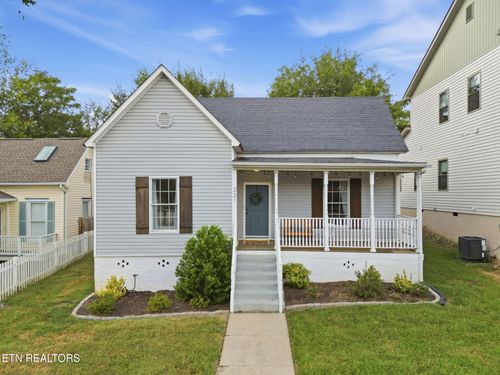221 E Oldham Ave, Knoxville, TN, 37917 | Card Image