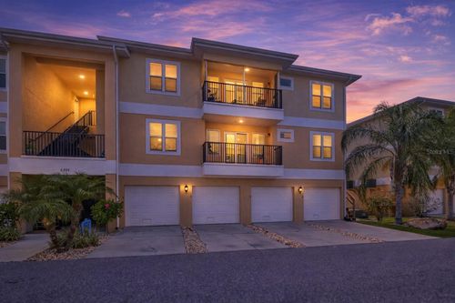 303-6395 Banyan Blvd, NEW PORT RICHEY, FL, 34652-1756 | Card Image