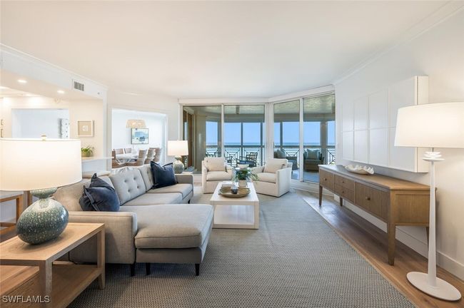 APT-702 - 4021 Gulf Shore Blvd N, Condo with 3 bedrooms, 3 bathrooms and null parking in NAPLES FL | Image 4