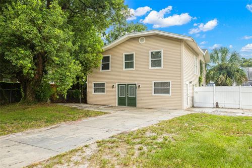 305 E Hanna Ave, TAMPA, FL, 33604-6720 | Card Image
