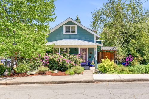 200 Harrison St, Ashland, OR, 97520-2920 | Card Image