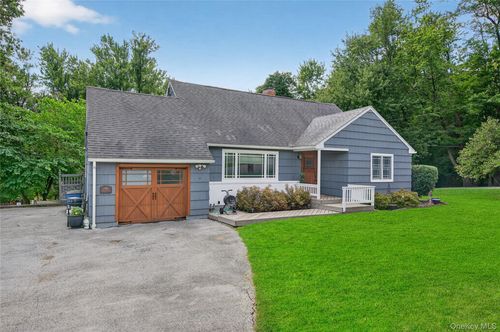 2 Charlotte Pl, Monroe, NY, 10950-2510 | Card Image