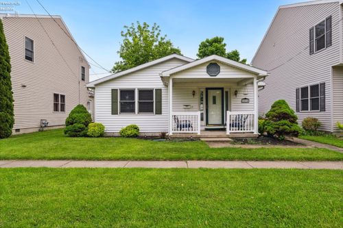 1214 E 2nd St, Port Clinton, OH, 43452-1210 | Card Image