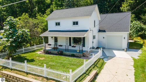177 Prospect St, Rockford, MI, 49341-1138 | Card Image