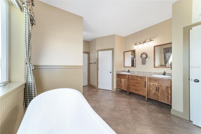 3412 Ne 106 Th St, House other with 4 bedrooms, 3 bathrooms and null parking in Anthony FL | Image 43