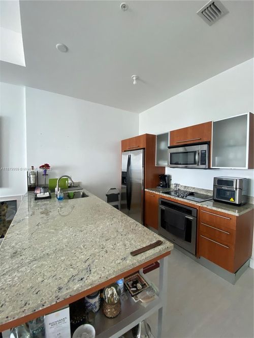 apt-4405-185 Sw 7th St, Miami, FL, 33130-2989 | Card Image