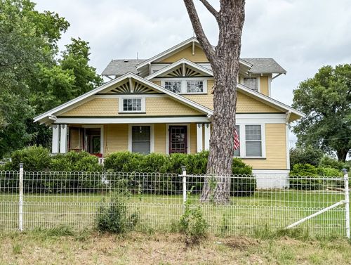2749 Mcgregor South Loop, McGregor, TX, 76657 | Card Image