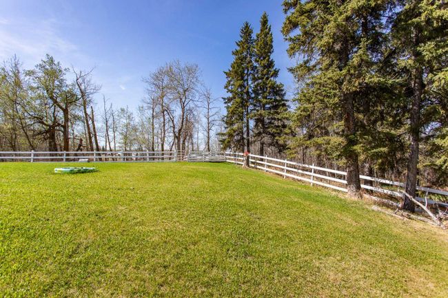 51146 Ab 21, Home with 4 bedrooms, 3 bathrooms and 6 parking in Rural Strathcona County AB | Image 43