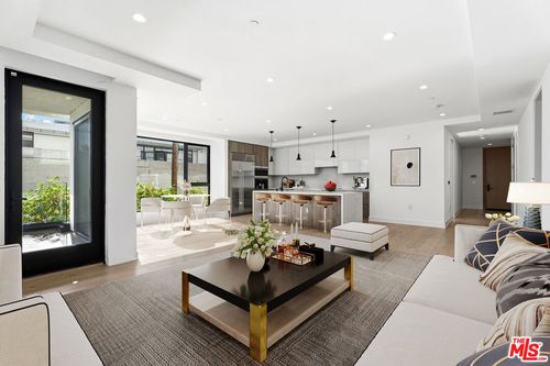 unit-203-725 N Croft Ave, Los Angeles, CA, 90069-5359 | Card Image