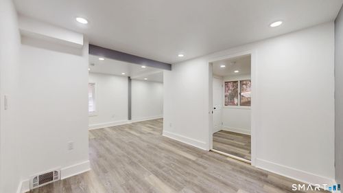 30 Pond St, Naugatuck, CT, 06770-4047 | Card Image