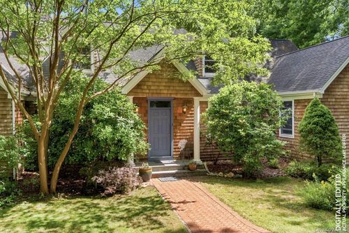 111 Merchants Path, Sagaponack, NY, 11962-2023 | Card Image