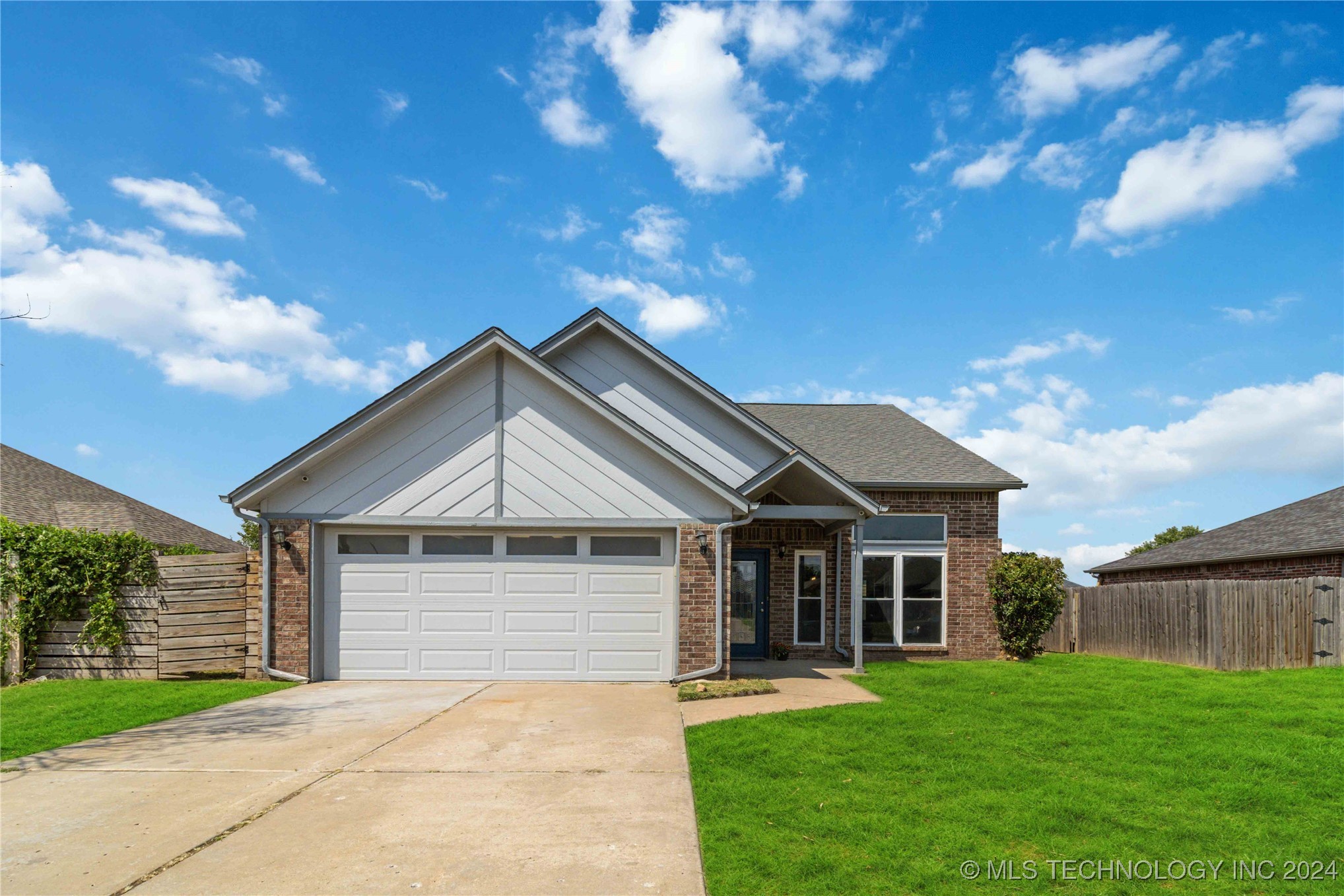 129th St, Collinsville, OK 74021