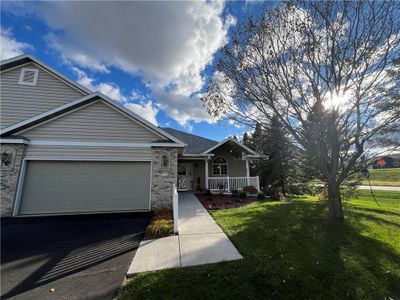 4210 Mill Ridge Circle, Condo with 4 bedrooms, 2 bathrooms and null parking in EAU CLAIRE WI | Image 1