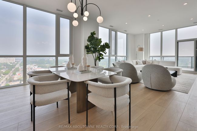 2201 - 2007 James St, Condo with 3 bedrooms, 2 bathrooms and null parking in Burlington ON | Image 14