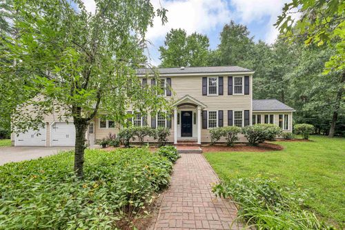 117 Hill Rd, Groton, MA, 01450-1609 | Card Image