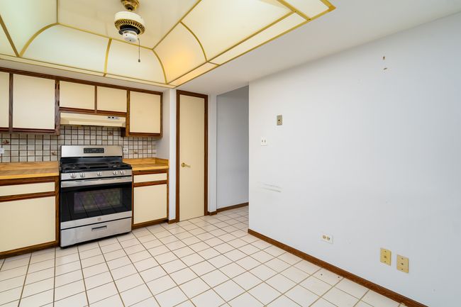 APT-2N - 15724 Brassie Ct, Condo with 2 bedrooms, 2 bathrooms and 2 parking in Orland Park IL | Image 4