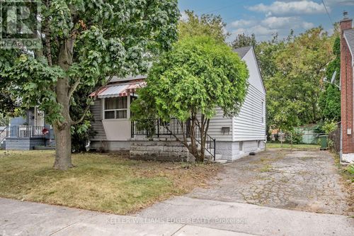 129 Selkirk Avenue, Hamilton (Normanhurst), ON, L8H5M1 | Card Image