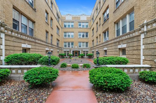 n2-2514 N Harrison St, Davenport, IA, 52803-2749 | Card Image