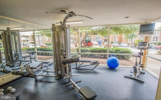 APT-2B - 2624 Redcoat Dr, Condo with 3 bedrooms, 1 bathrooms and null parking in ALEXANDRIA VA | Image 20