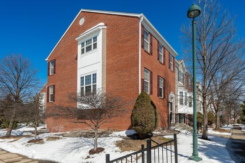 714 Village Pkwy, Circle Pines, MN, 55014-5004 | Card Image