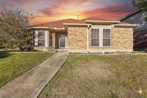 1813 Frosted Hill Dr, Carrollton, TX, 75010-2012 | Card Image