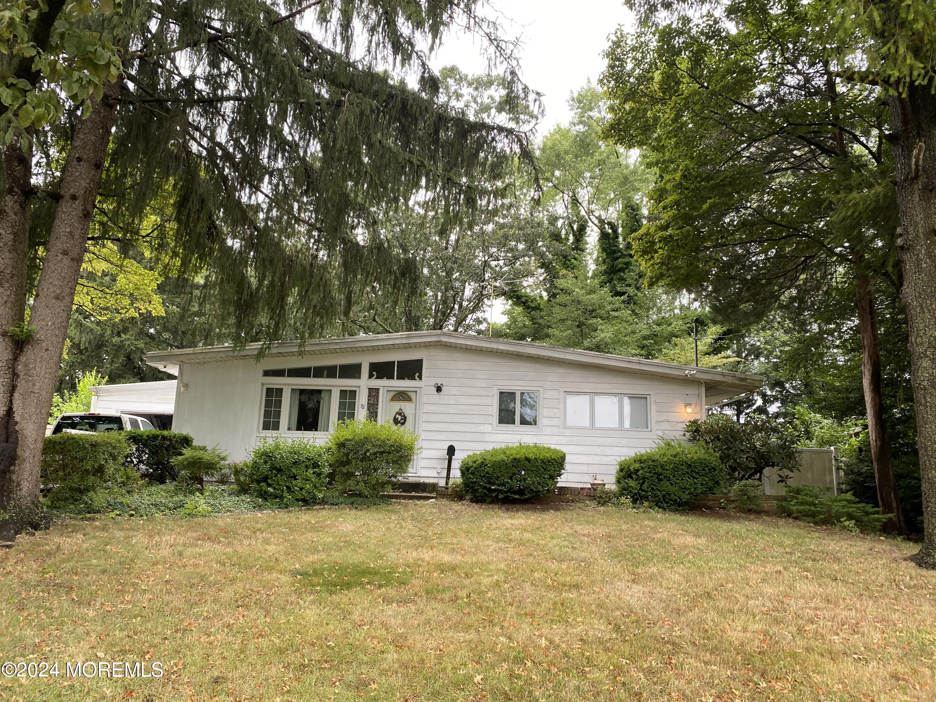 Parkview Ter, Lincroft, NJ 07738
