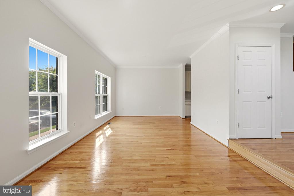 Residential Lease in STERLING 3