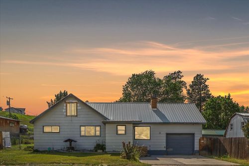 317 6th Ave E, Eureka, MT, 59917-2269 | Card Image