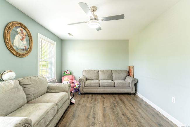 15 Stanmark Dr, House other with 5 bedrooms, 3 bathrooms and 4 parking in Plainfield CT | Image 11