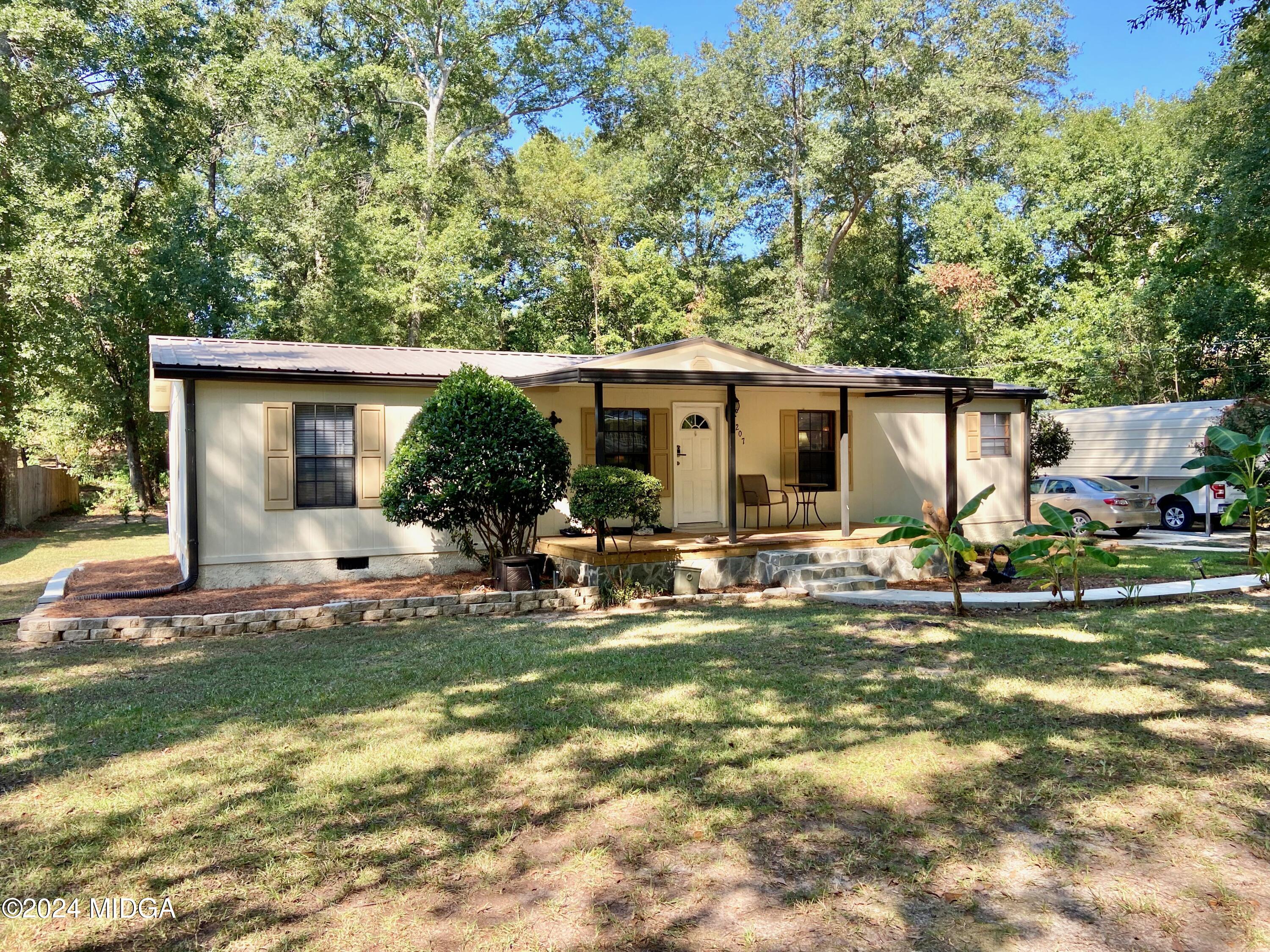 Krisken Ct, Warner Robins, GA 31093